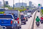 Đường dẫn vào cao tốc TPHCM - Long Thành - Dầu Giây luôn trong tình trạng quá tải, nhưng TPHCM lại không có quyền tự chủ để khai thông.