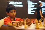 Giấc mơ của thần đồng cờ vua 8 tuổi