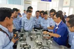 Đào tạo nhân lực và chuyển giao công nghệ robot tự động hóa tại Xưởng thực hành tự động hóa