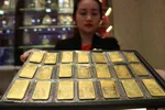 Giá vàng tăng vọt ngay sau khi Iran bắn tên lửa vào căn cứ lính Mỹ ở Iraq