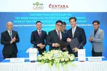 Đại diện của Tập đoàn Novaland và Centara Hotels & Resorts tại buổi ký kết hợp tác.
