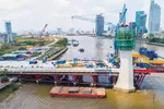 Bridge Thu Thiem 2 connecting from District 1 to District 2 has halted construction due to site clearance problems.