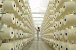 Dây chuyền sợi xuất khẩu tại Công ty TNHH dệt Phú Thọ. (Ảnh: TTXVN)