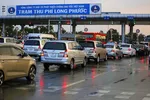 Thu phí tự động không dừng là hình thức thuận tiện, tiết kiệm thời gian hơn, giảm được ùn tắc giao thông và giúp minh bạch các khoản thu của dự án BOT. (Ảnh minh họa/KT).