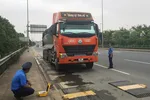 Chưa quyết liệt ngăn chặn xe quá tải