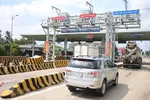 Trạm thu phí Cầu Rạch Miễu-Quốc lộ 60. (Ảnh: Công Trí/TTXVN)