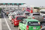 Nhiều chủ xe vẫn không mặn mà với thu phí tự động không dừng