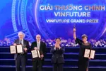 Các chủ nhân Giải thưởng Chính VinFuture 2021