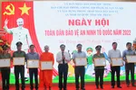 Khen thưởng các tập thể, cá nhân có thành tích tiêu biểu trong phong trào “Toàn dân bảo vệ ANTQ” tỉnh Sóc Trăng