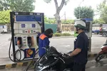 Xăng RON95-III tăng tiếp 337 đồng, chạm ngưỡng 22.345 đồng