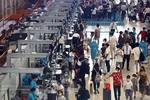 Lượng chuyến bay và hành khách nội địa tăng vọt trong 2 tháng đầu năm