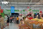 Nếu giảm thuế VAT, người tiêu dùng nhận được các sản phẩm giá tốt hơn trong tình hình kinh tế khó khăn. 