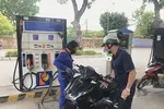 Một điểm bán xăng của Petrolimex. (Ảnh: Đức Duy/Vietnam+)