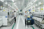 Điểm sáng từ hoạt động xuất khẩu và thu hút đầu tư trực tiếp nước ngoài (FDI) cho thấy nền kinh tế còn nhiều cơ hội và niềm tin của các nhà đầu tư. (Ảnh: Vietnam+)