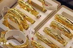 Vàng trang sức được bày bán tại một cửa hàng kinh doanh vàng Bảo Tín Minh Châu. (Ảnh: Trần Việt/TTXVN)