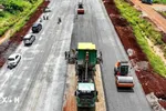 Dự án thành phần 3 cao tốc Biên Hòa-Vũng Tàu đoạn qua Bà Rịa-Vũng Tàu dự kiến sẽ thông xe kỹ thuật trước ngày 30/4/2025. (Ảnh: Hoàng Nhị/TTXVN)