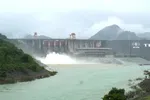 Thêm thủy điện Tuyên Quang mở cửa xả đáy