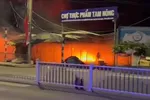 Đồng Tháp: Điều tra vụ cháy lớn tại chợ Tam Nông trong đêm
