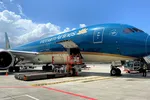 Tiếp tục thua lỗ trong quý III, Vietnam Airlines lại đứng trước nguy cơ hủy niêm yết