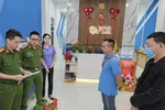 Khám xét chi nhánh tại Cần Thơ. Ảnh: CACC