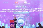 Ngành ngân hàng tiên phong trong chuyển đổi số