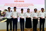 Các nhân xuất sắc trong kết quả ứng dụng mô hình thông tin công trình (BIM) đối với dự án rạch Xuyên Tâm. Ảnh: QUỐC HÙNG