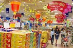 Người tiêu dùng có xu hướng giảm mua sắm Tết 