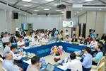 Khách mời tham gia hội thảo. 
