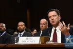 Cựu Giám đốc Cục Điều tra Liên bang Mỹ James Comey. Ảnh: XINHUA
