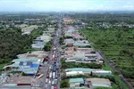 Tình trạng kẹt xe kéo dài trên tuyến ĐT824, đoạn giao giữa Tây Ninh - TPHCM