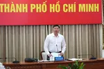 Phó Chủ tịch UBND TPHCM Hoàng Nguyên Dinh phát biểu tại cuộc họp 