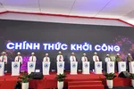Phó Thủ tướng Thường trực Phạm Gia Túc cùng lãnh đạo bộ ngành và TP Đà Nẵng bấm nút khởi công dự án. Ảnh: NGUYÊN KHÔI