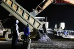 Công nhân gấp rút thi công sửa chữa, nâng cấp sân bay Liên Khương. Thực hiện: ĐOÀN KIÊN