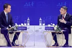 Thủ tướng Lê Minh Hưng đối thoại tại Diễn đàn Kinh tế Mùa thu 2026