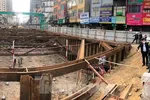 Công trường thi công hầm chui tại nút giao Lê Văn Lương - Vành đai 3.