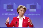 Chủ tịch Ủy ban châu Âu (EC) Ursula von der Leyen trong cuộc họp báo về nỗ lực cứu vãn nền kinh tế của liên minh châu Âu trước ảnh hưởng dịch COVID-19, tại Brussels, Bỉ ngày 2/4/2020. Ảnh: AFP/TTXVN