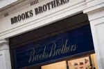 Hãng thời trang 200 năm tuổi Brooks Brothers đệ đơn xin phá sản