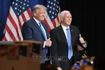 Tổng thống Mỹ Donald Trump (trái) và Phó Tổng thống Mike Pence tại Đại hội toàn quốc của đảng Cộng hòa ở thành phố Charlotte, bang Bắc Carolina, ngày 24/8. Ảnh: AFP/TTXVN