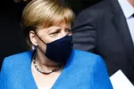 Bà Angela Merkel sau buổi họp báo mùa hè thường niên hồi tháng 8/2020 tại Berlin, Đức. (Ảnh: Getty Images)