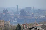 Nhà máy thép Azovstal. Ảnh: Reuters.
