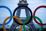 Vòng Olympic để kỷ niệm thông báo chính thức của IOC rằng Paris đã giành quyền đăng cai Olympic 2024. 