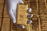 Vàng thế giới 19/7: Giảm nhẹ về mức 75,8 triệu đồng/lượng
