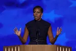 Cựu đệ nhất phu nhân Hoa Kỳ Michelle Obama phát biểu tại Đại hội toàn quốc của đảng Dân chủ ở Chicago, Illinois vào ngày 20 tháng 8 năm 2024. Ảnh: REUTERS/Mike Segar