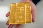 Vàng thế giới 8/2: Tăng tuần thứ sáu liên tiếp do nhu cầu trú ẩn an toàn