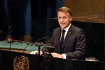 Tổng thống Pháp Emmanuel Macron phát biểu tại Hội nghị thượng đỉnh LHQ về người Palestine tại trụ sở LHQ trong khuôn khổ Đại hội đồng LHQ ở New York. 