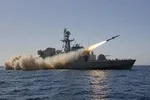 Tàu khu trục phóng tên lửa ở ngoài khơi. Ảnh minh họa.