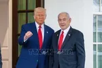 Tổng thống Mỹ Donald Trump (trái) trong cuộc gặp Thủ tướng Israel Benjamin Netanyahu tại Washington, D.C. Ảnh: IRNA/TTXVN