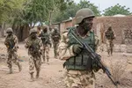 Binh sĩ quân đội Nigeria trong chiến dịch truy quét phiến quân Boko Haram. Ảnh minh họa: AI