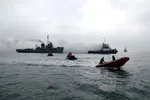 Các binh sĩ và tàu chiến Azerbaijan và Iran tham gia cuộc tập trận tại vùng biển Caspi thuộc lãnh thổ Iran. Ảnh: Bộ Quốc phòng Azerbaijan