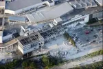 Thiệt hại sau động đất tại trung tâm mua sắm Aeon Mall ở tỉnh Kumamoto, Nhật Bản ngày 28-7. Ảnh: Kyodo/TTXVN